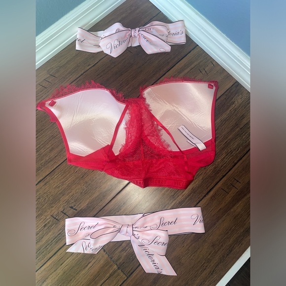 ❤️🔥Victorias secret very sexy plunge bra red lace bra strappy bra - Picture 6 of 15